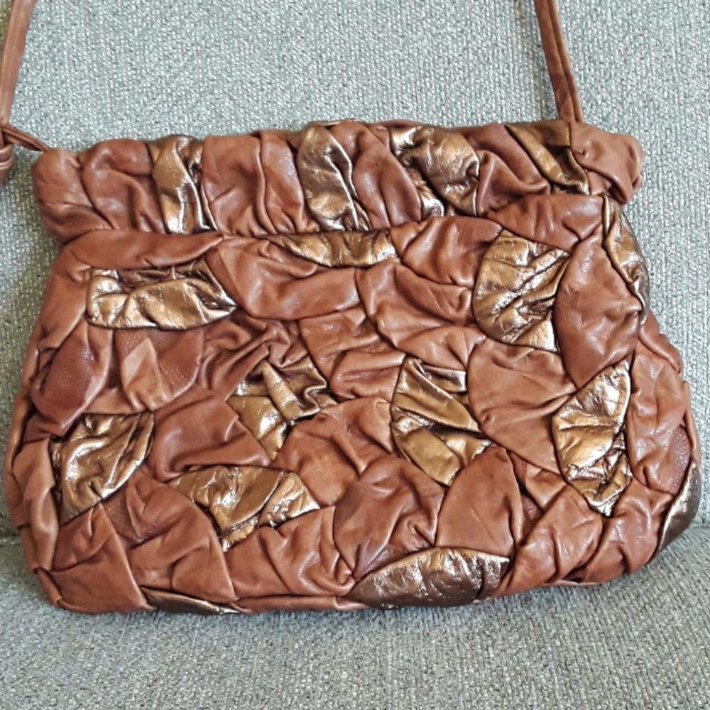 VINTAGE Brown leather bag metallic gold  1980s bag